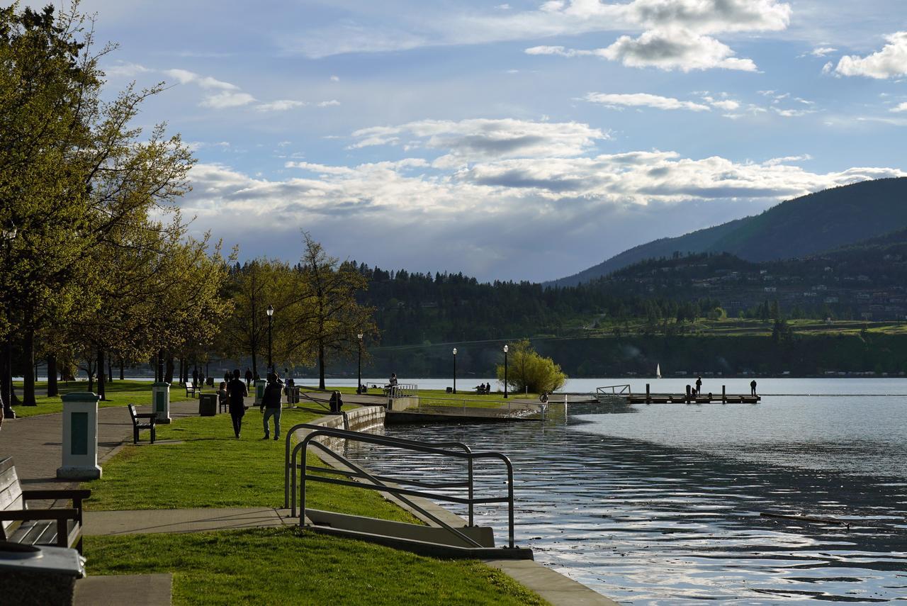 Best Western Plus Kelowna Hotel&Suites Exterior foto